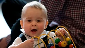 Prinţul George apare pe coperta revistei Vanity Fair, cu ocazia primei sale aniversări