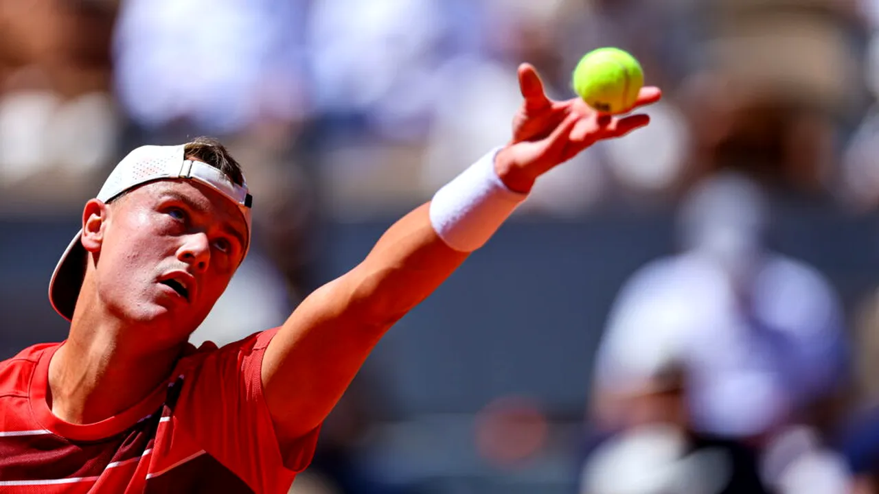 Tenismenul danez Holger Rune, fost jucător din Top 4 mondial, își amână revenirea după accidentarea gravă din 2025. Ratează Roland-Garros