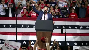 Twitter i-a dat block lui Donald Trump Jr.