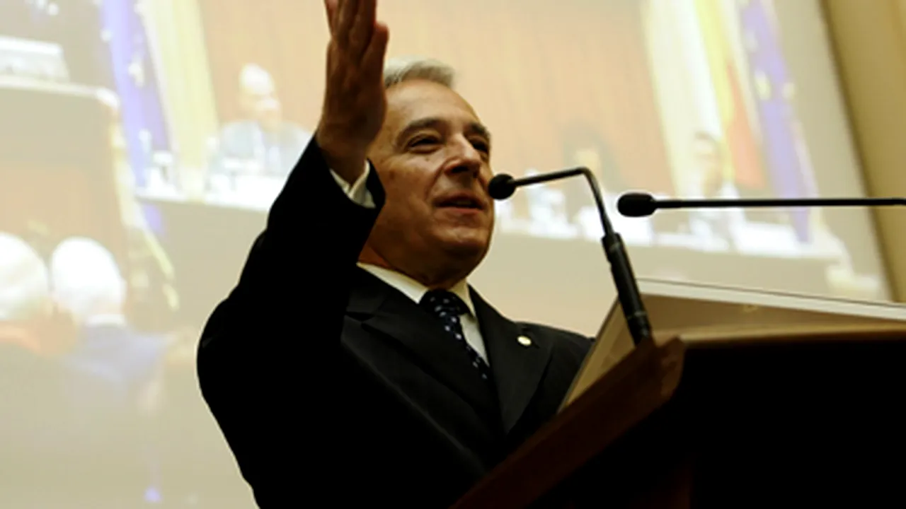 Isărescu: Agenţiile de rating au avut dreptate, dar ne-au penalizat prea tare