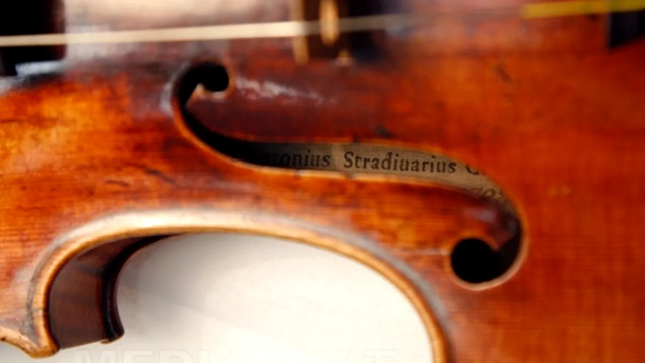 O vioară Stradivarius estimată la 10 milioane de dolari, scoasă la licitaţie
