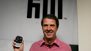 Microsoft a lansat două noi telefoane mobile inteligente