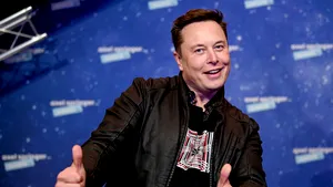 Elon Musk este hotărât să-şi vândă toate proprietăţile pentru a construi un oraş pe Marte