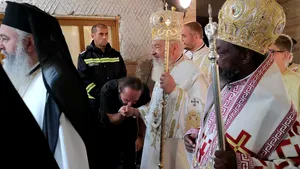 Mitropolitul Clujului: Maica Domnului plânge pentru că au emigrat 5 milioane de români