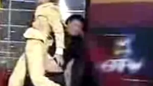 Dan Diaconescu, aproape aruncat la gunoi (Video)