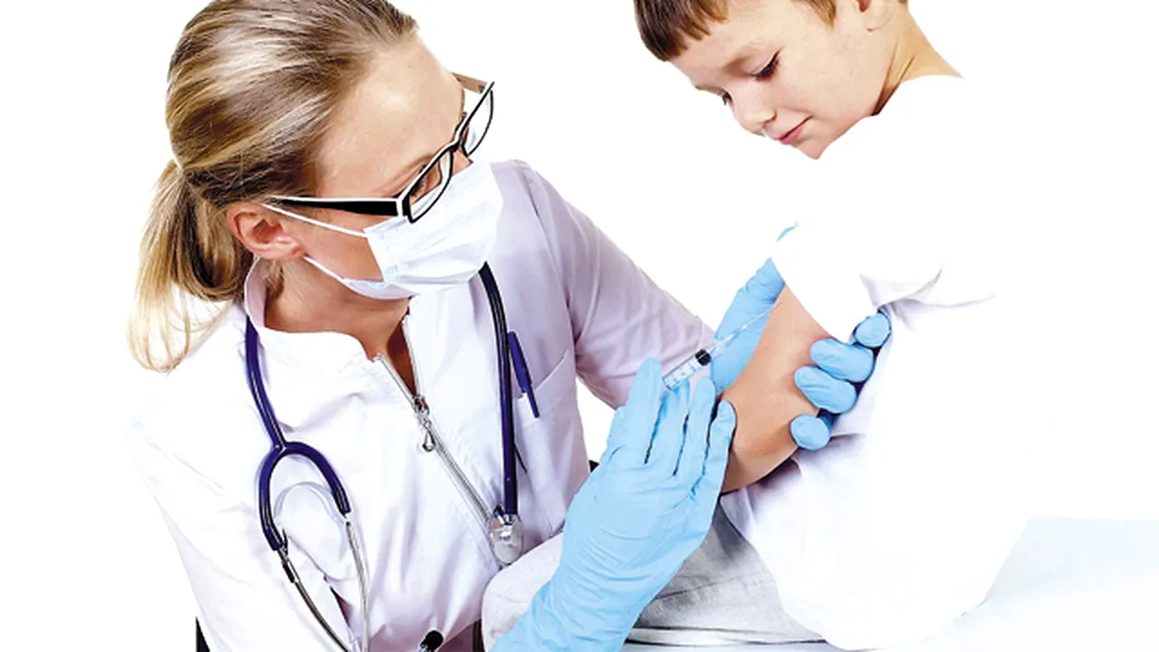 Florian Bodog, ministrul Sănătăţii: Am identificat 300.000 de doze de vaccin ROR, care vor asigura necesarul pentru tot anul/ Ghidurile medicale au fost actualizate. Sunt informaţii că a scăzut prescripţia