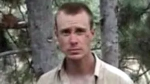 Înregistrare video cu un soldat american ţinut ostatic de talibani, postată pe Internet