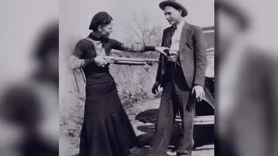LIFE Celebrul cuplu de infractori Bonnie și Clyde, împușcați mortal pe 23 mai 1934