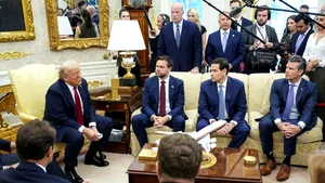 NEWS ALERT Donald Trump și-a ales succesorul pentru alegerile din 2028: Trebuie să îl alegem pe J.D. Vance