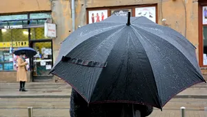 Vreme de primăvară cu ploi slabe şi temperaturi normale în Bucureşti