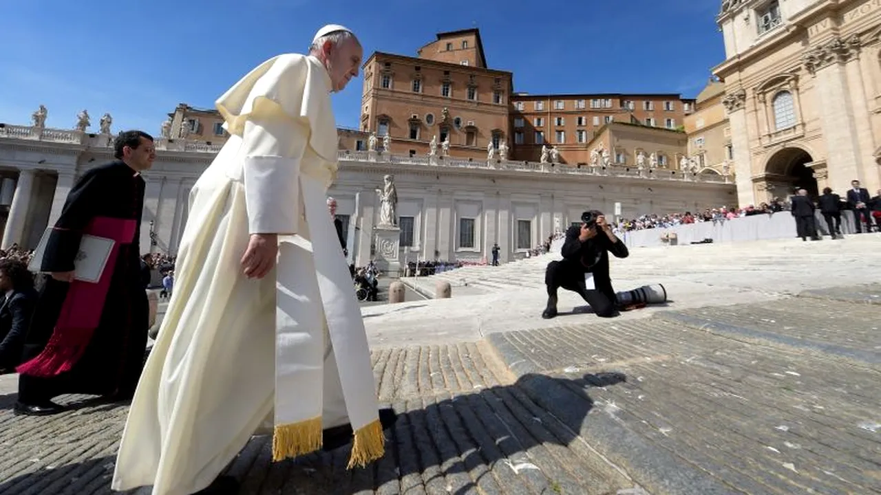 Papa Francisc a fost testat pentru coronavirus