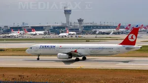 Turkish Airlines anulează peste 120 de zboruri pe aeroporturile din Istanbul din cauza ninsorilor
