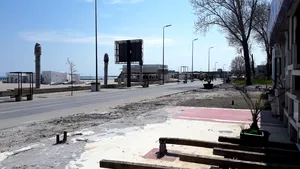 PAŞTE 2017. Mii de credincioşi iau lumină la malul mării. Sezonul estival, deschis printre picamere şi bidinele - FOTO/VIDEO