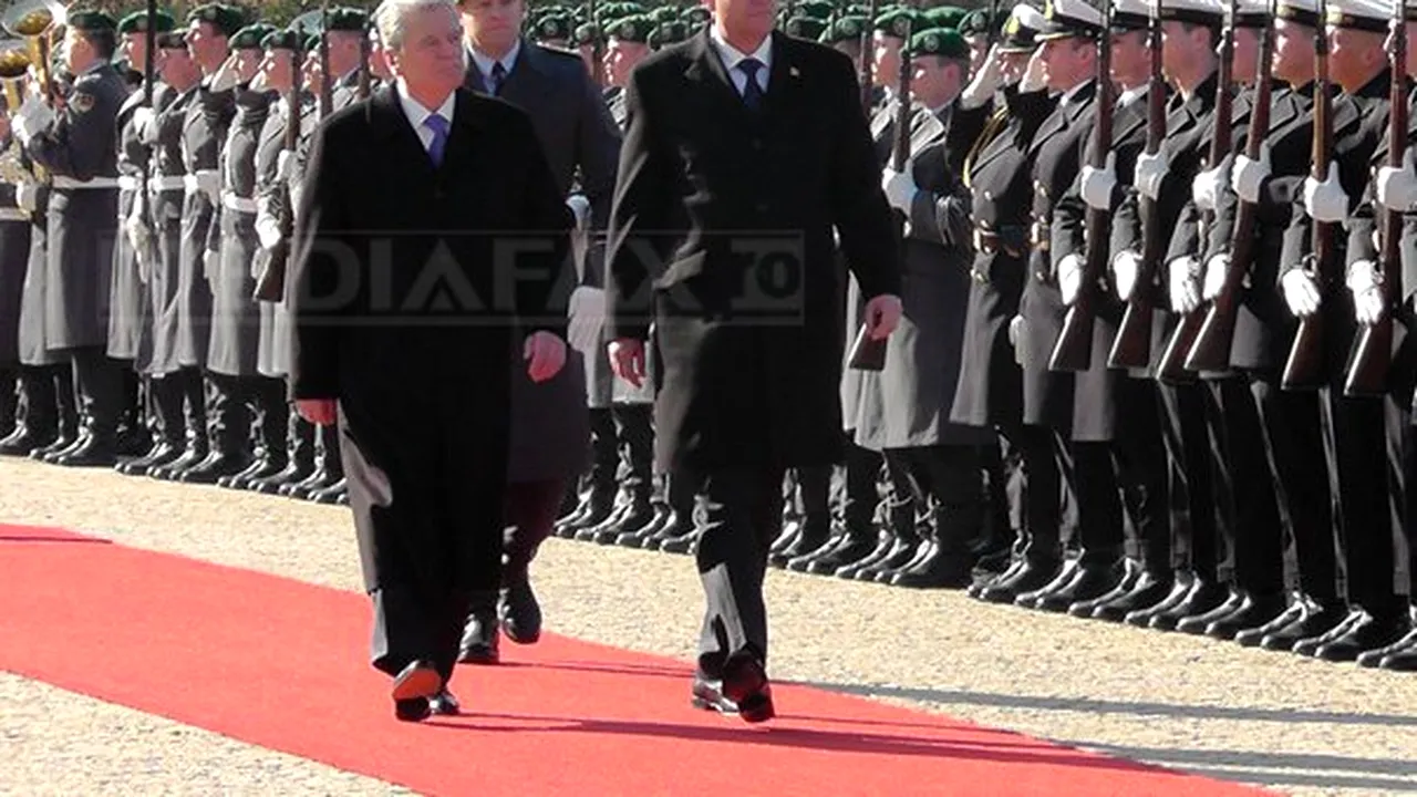 Preşedintele Germaniei, primit la Cotroceni. Joachim Gauck: DNA, unul dintre pilonii principali ai procesului de reformă. Klaus Iohannis: Vom continua neabătuţi lupta anticorupţie. Vom vedea rezultatele şi în plan electoral - VIDEO