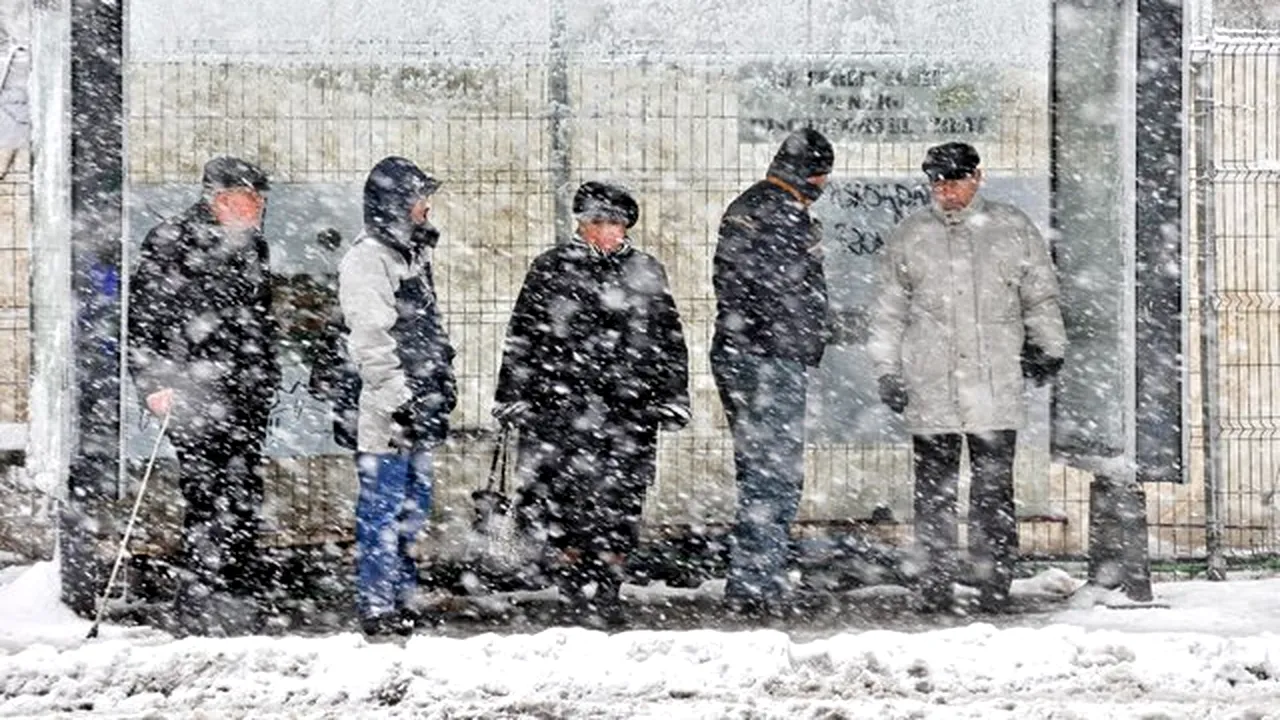 COD PORTOCALIU: Cum arată Capitala la prima ninsoare serioasă din această iarnă - GALERIE FOTO