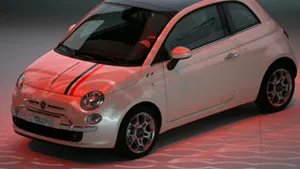 Fiat discută o posibilă alianţă cu Mercedes-Benz