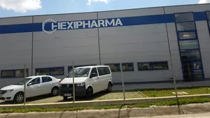 Percheziţii la mai multe adrese ale Hexi Pharma şi acasă la patronul Dan Condrea. Poliţiştii ridică documente din 25 de unităţi sanitare - VIDEO