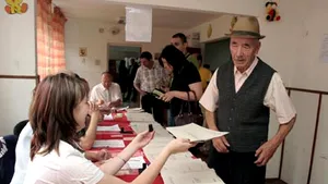 Uioreanu: Guvernul a atribuit fără licitaţie tipărirea buletinelor de vot pentru PE