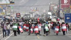 Preşedintele peruan refuză să demisioneze în ciuda protestelor violente din ţară