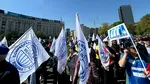 Protest în Piața Victoriei, organizat de Confederația Meridian: Sute de sindicaliști au ieșit în stradă pentru a-și cere drepturile
