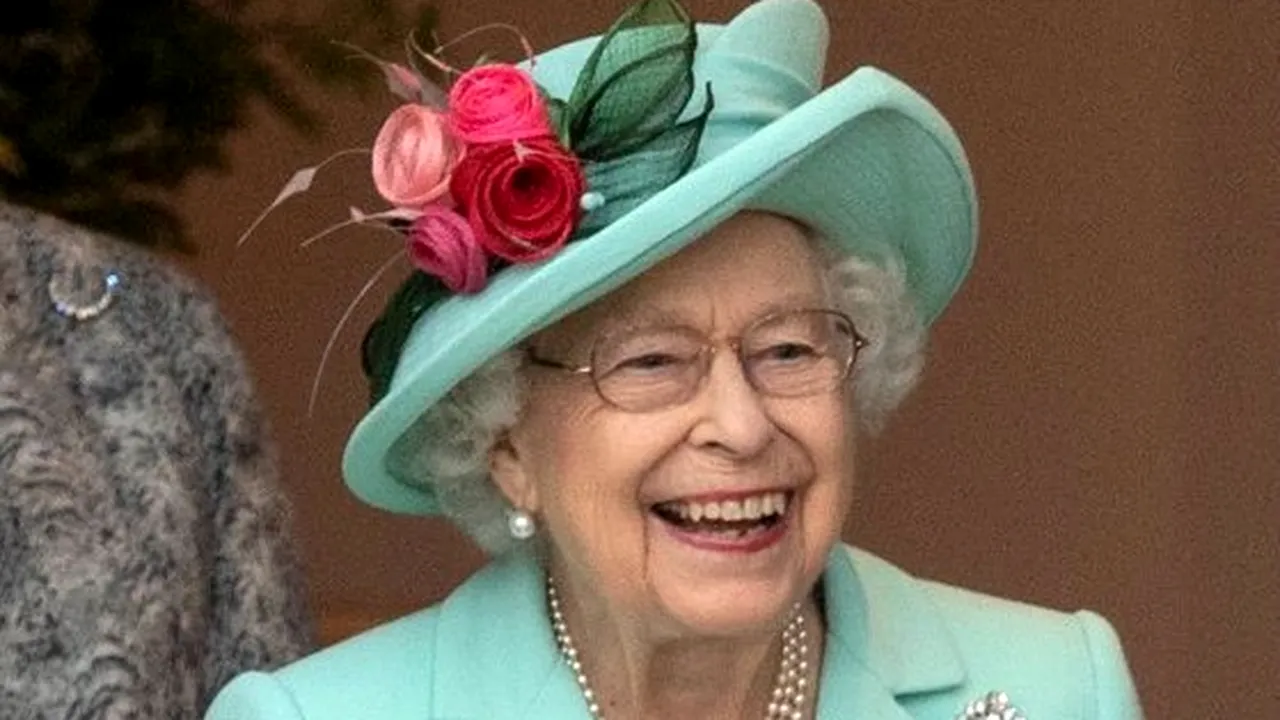 Regina Elisabeta a II-a a oferit Serviciului Naţional de Sănătate din Marea Britanie cea mai importantă distincţie civilă