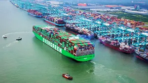 Ever Alot, nava-container cu cea mai mare capacitate de încărcare din lume
