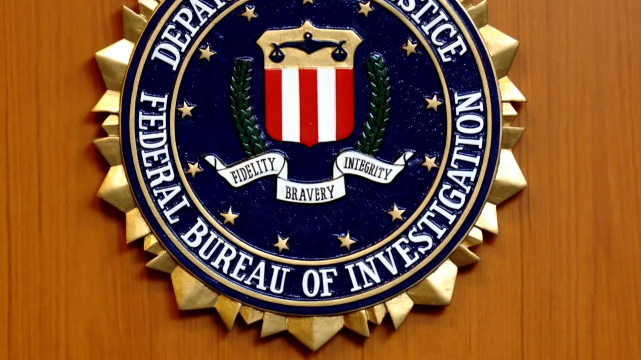 Un agent FBI a furat aproape 1 milion de dolari în criptomonede din conturile unui suspect. De ce a apelat la ChatGPT, când s-a simțit „chinuit de vinovăție”