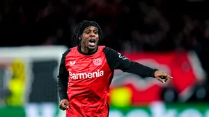 Fundaşul Jeremie Frimpong: Liverpool este o echipă care câştigă trofee şi asta vreau să fac şi eu