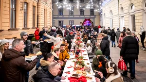 Solidaritate de Crăciun: sibienii, invitaţi la Masa Comunităţii, în centrul oraşului