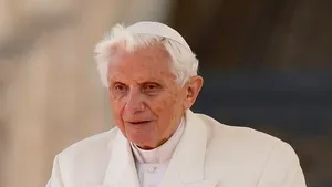 Benedict al XVI-lea, alegerea revoluţionară a demisiei. A fost primul suveran pontif care a demisionat în ultimii 600 de ani