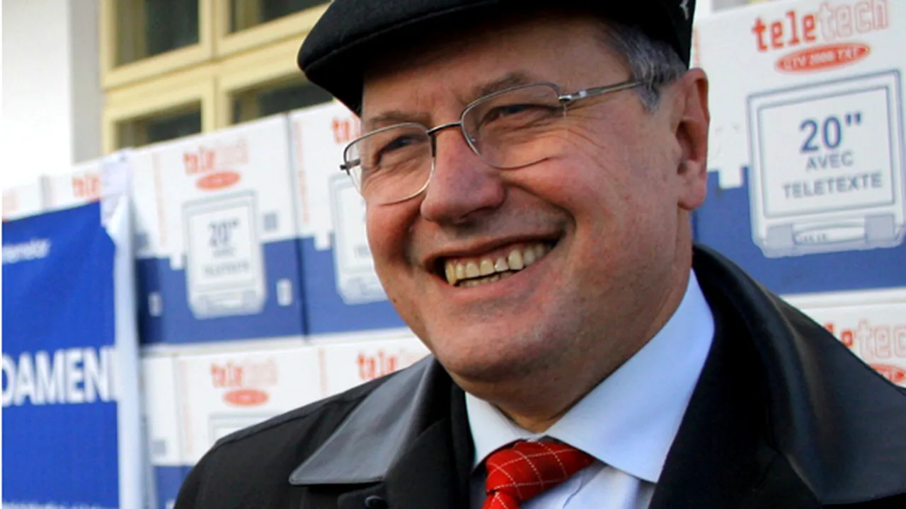 Toader (PDL): Preşedintele mi-a spus să le transmit colegilor parlamentari că este sănătos tun