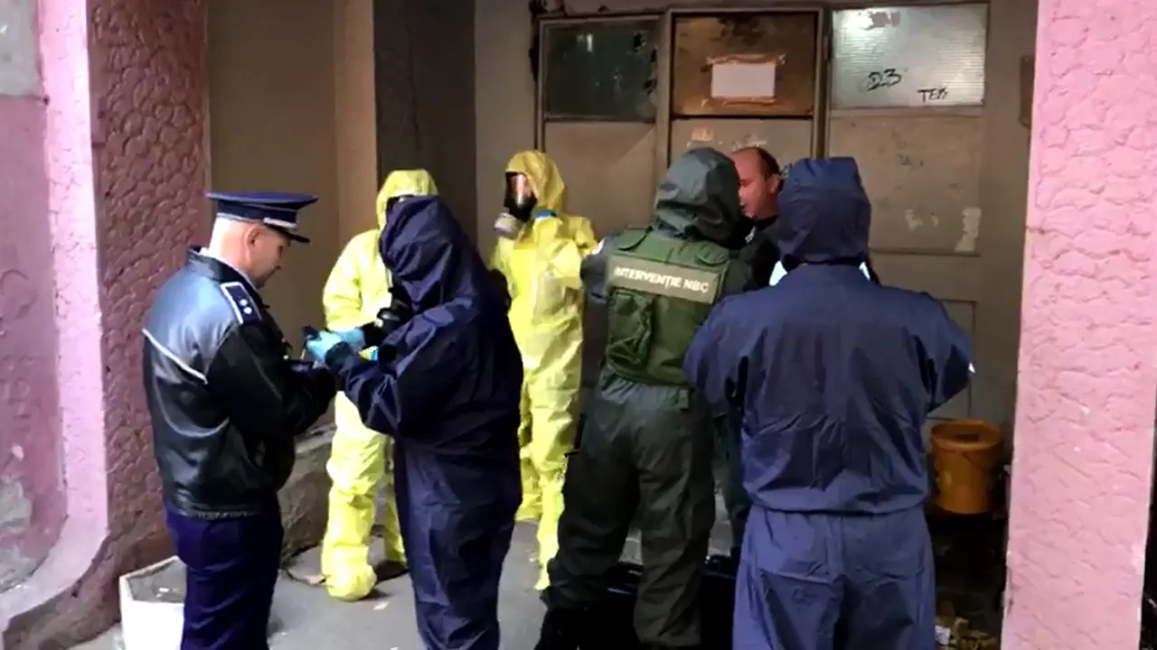 Cazul morţilor din Timişoara | Mai mulţi poliţişti care au intervenit în blocurile deratizate au ajuns la spital