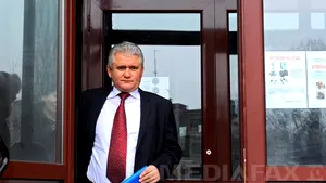 Dosarul angajărilor ilegale din MAI: Antonescu şi Rugină, anunţaţi de instanţă că li se reduc pedepsele dacă recunosc acuzaţiile