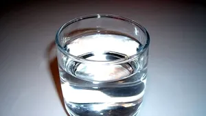 Apă plată sau carbogazoasă?