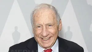 Mel Brooks a primit cea mai înaltă distincţie acordată de British Film Institute