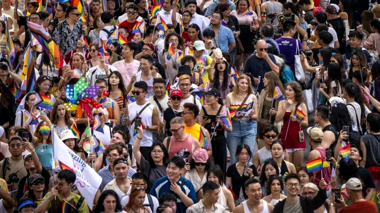 Marile branduri se retrag din promovarea produselor dedicate comunității LGBTQ+