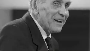 Scriitorul şi cineastul polonez Tadeusz Konwicki a murit la vârsta de 88 de ani