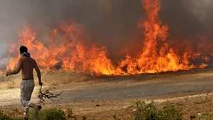 Incendiu violent în Peloponez