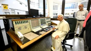 Vaticanul vrea să-și producă singur energia electrică. Proiectul pregătit pe un teren de zece ori mai mare decât statul papal