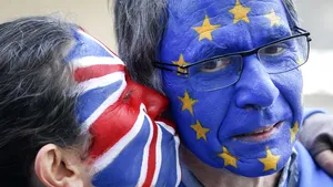 Iniţiatoarea petiţiei BREXIT pentru revocarea articolului 50, ameninţată cu MOARTEA