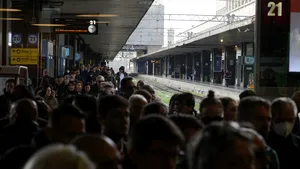 Grevă prelungită în Italia, trafic feroviar afectat. Atenţionare de călătorie