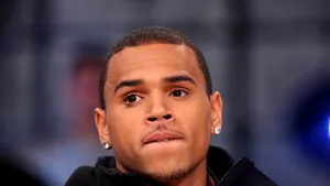Chris Brown către fanii săi: Vă rog, salvaţi-mă - AUDIO