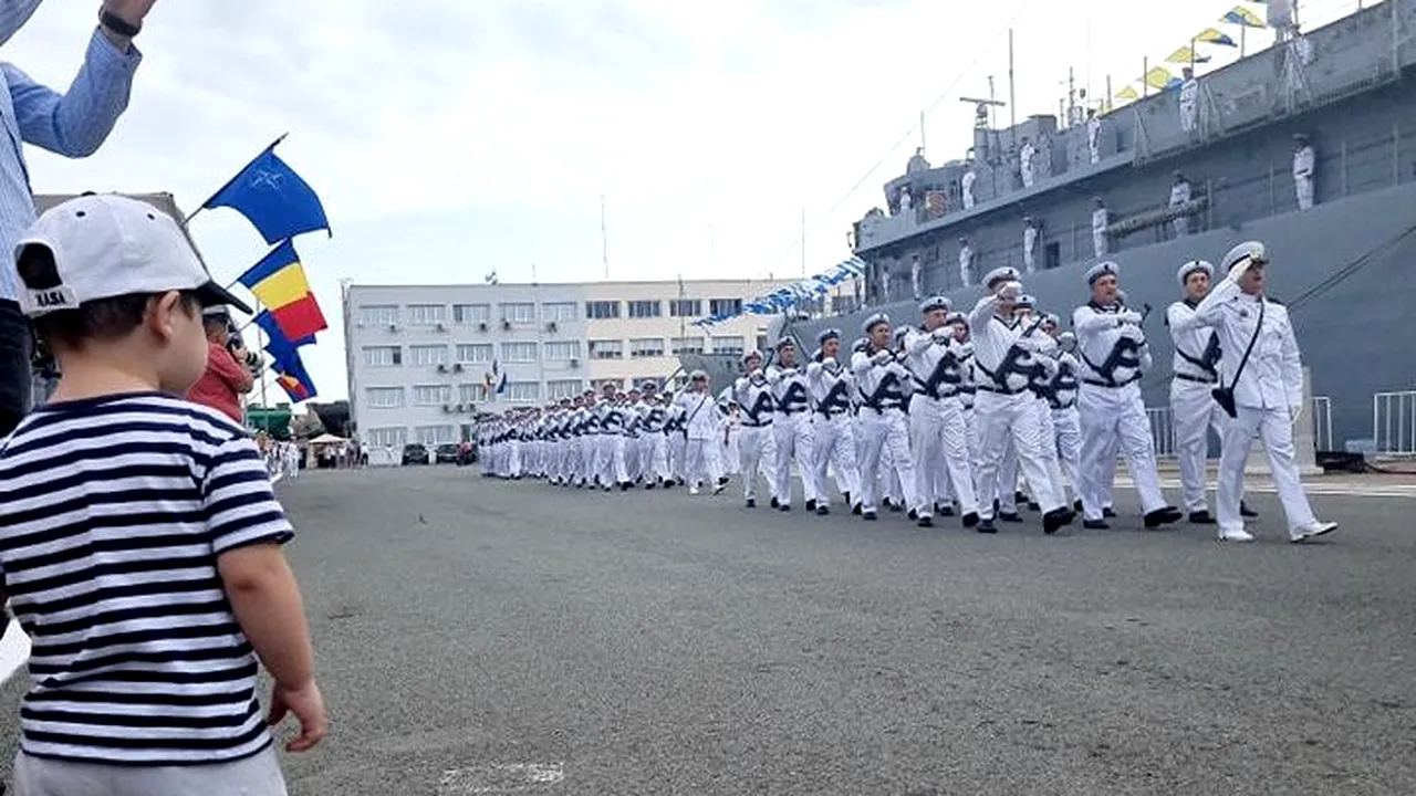 Ziua porţilor deschise în Portul militar Constanţa