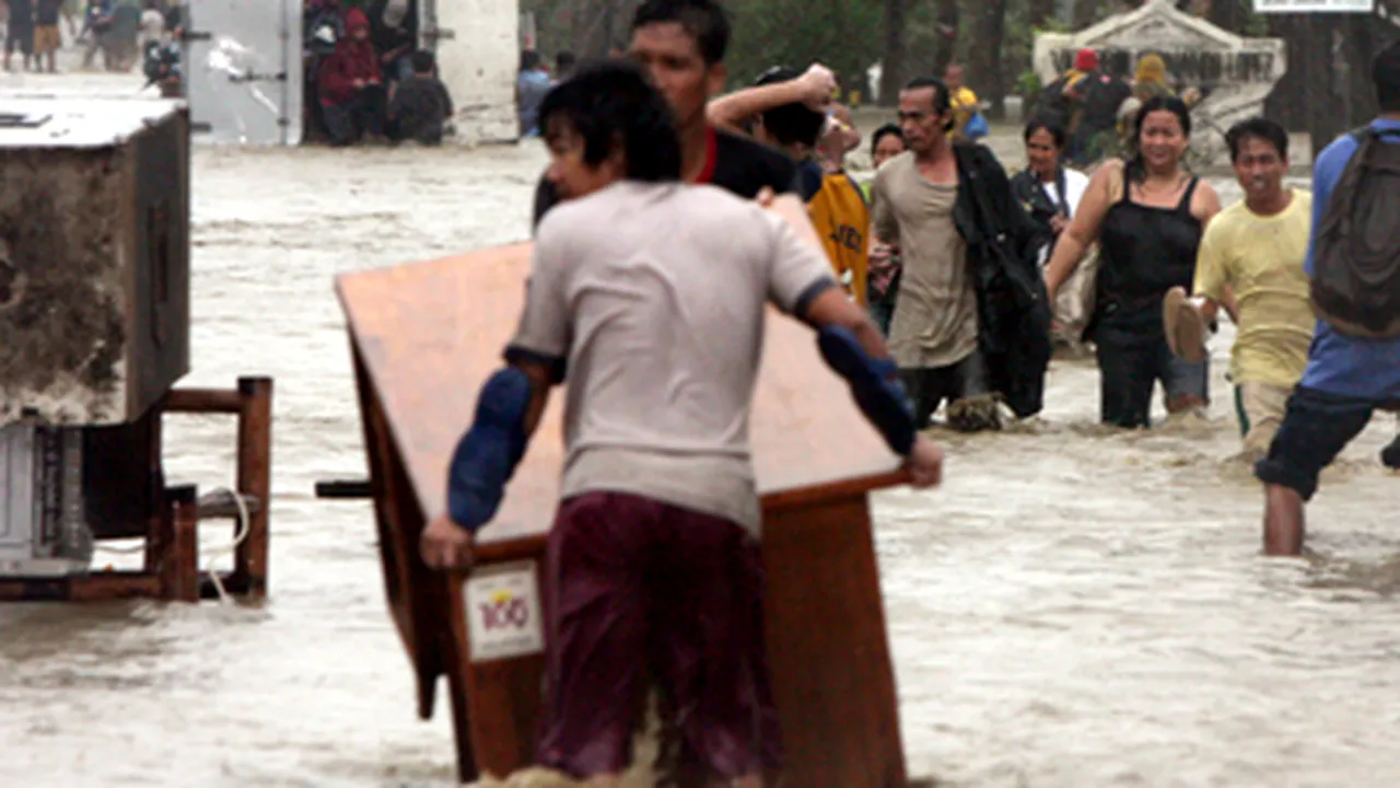 Cel puţin 19 morţi, după trecerea ciclonului Fengshen prin Filipine