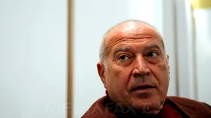 Voiculescu a depus jurământul ca senator. Antonescu: Acum suntem toţi