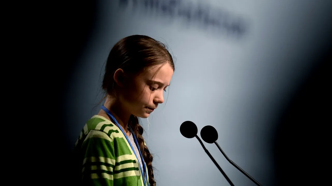 ASCULTĂ SMART RADIO | Billie Eilish o laudă pe Greta Thunberg: Deschizătoare de drumuri