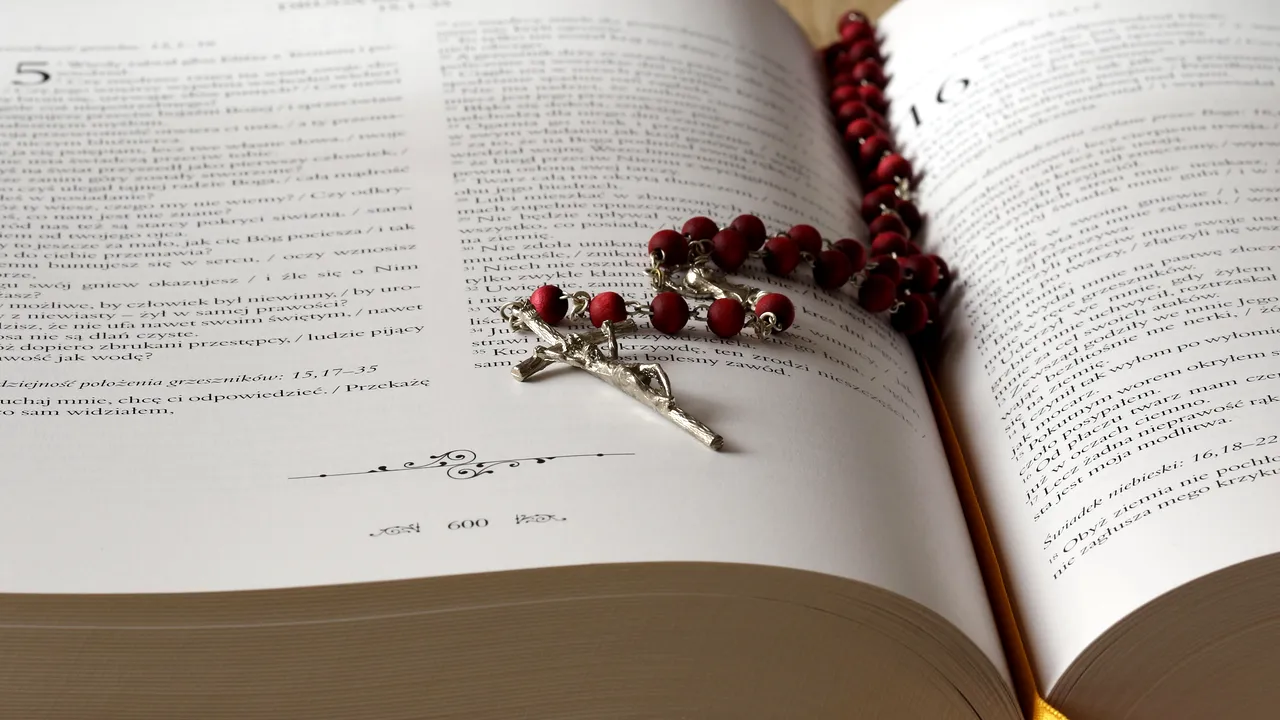 Legiunea lui Hristos recunoaşte că fondatorul Marcial Maciel a abuzat sexual 60 de băieţi. Cine îl proteja şi cum opera ordinul religios