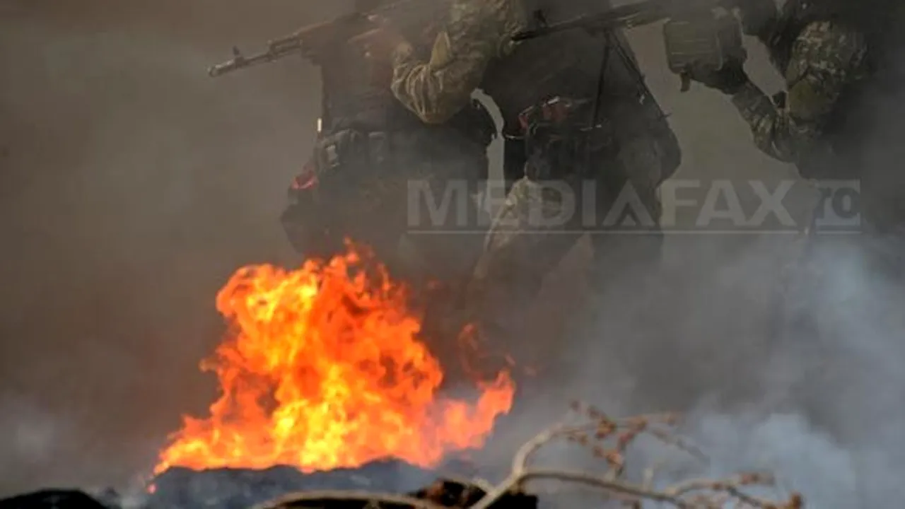 Noi MANEVRE MILITARE ruse la frontiera cu Ucraina. Kievul cere explicaţii. Moscova: SUA să forţeze Ucraina să oprească operaţiunea antiteroristă - LIVE TEXT, FOTO
