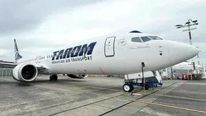 Aeronava TAROM „Ivan Patzaichin” a făcut primul zbor oficial. La Chișinău a fost primită cu tunuri de apă