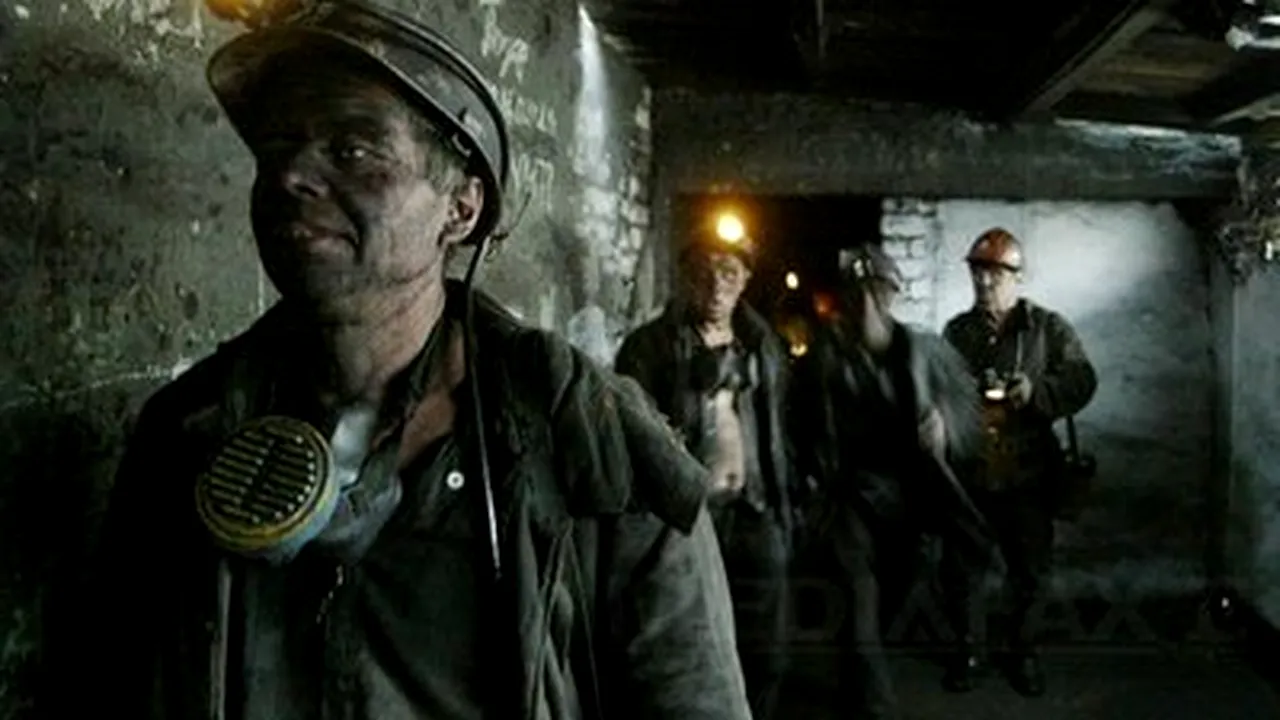 Romanian Miners Stage Spontaneous Protest Calling For Higher Wages, Improved Work Conditions